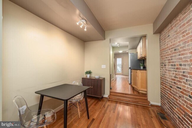 Foto del edificio - 2132 Cambridge St
