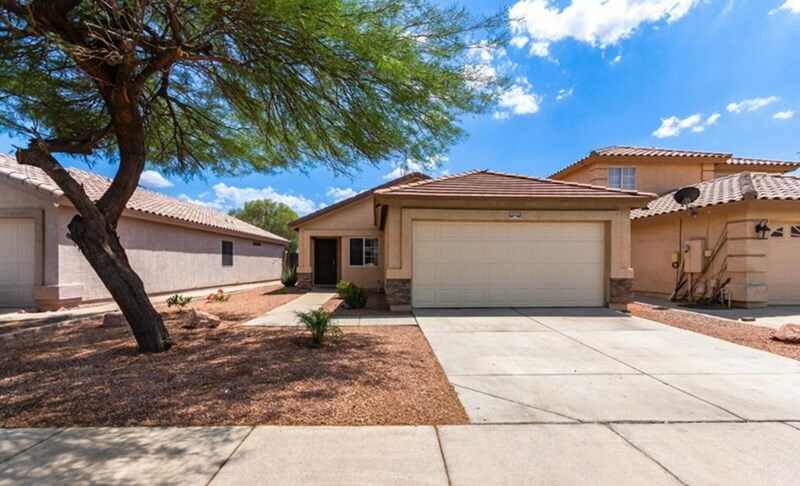 Foto principal - 11139 W Devonshire Ave