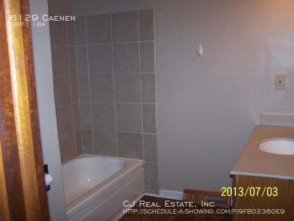 Building Photo - 6129 Caenen St