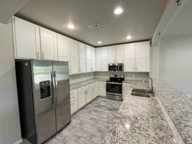 Foto del edificio - 4175 W Santa Maria Ln