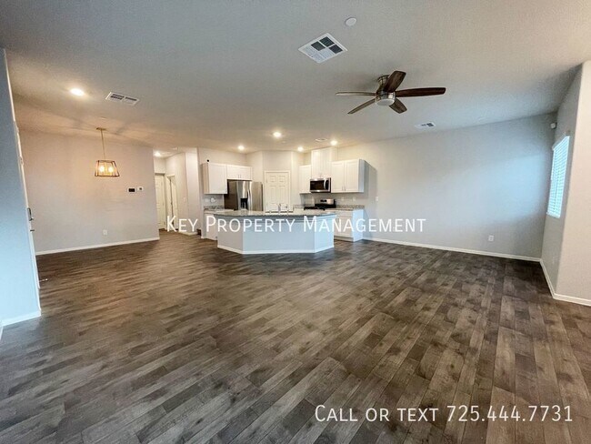 Building Photo - 3 BED 2.5 BATH TOWNHOME IN NORTHWEST LAS V...