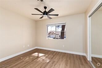 Building Photo - 2845 Carmel Ridge Dr