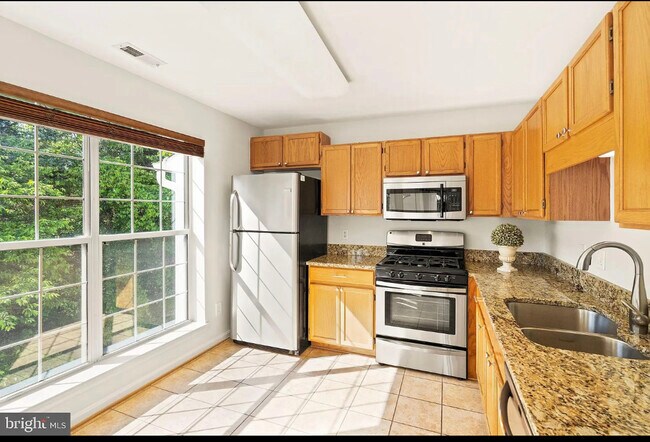 Kitchen - 46862 Clarion Ter