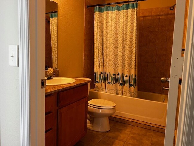Foto del edificio - 2/2 Condo in great location