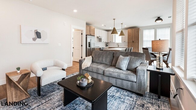 Building Photo - 19020 Potts Pk Ln