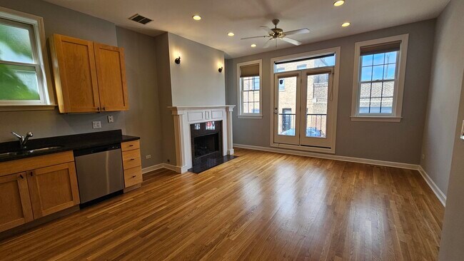 Foto del edificio - 509 N Hartland Ct