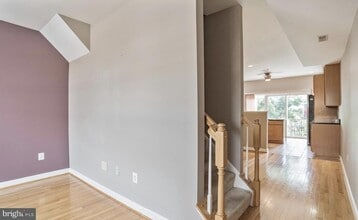 Building Photo - 111 N Chester St