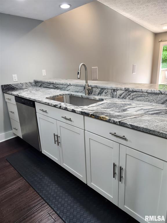 Foto del edificio - 3439 N Willow Ct