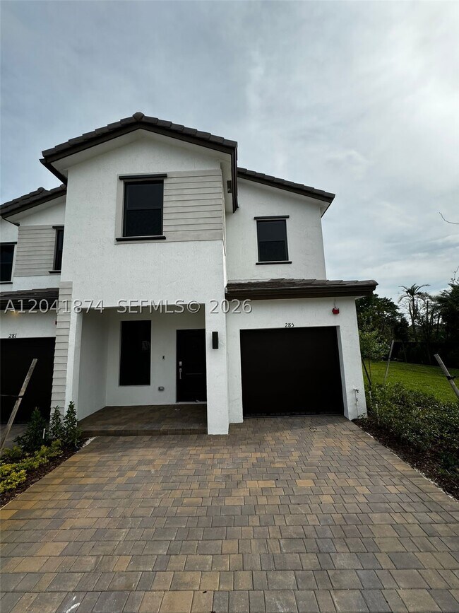 Foto del edificio - 285 SW 159th Dr