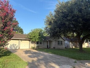 Building Photo - 1907 Whiteback Dr