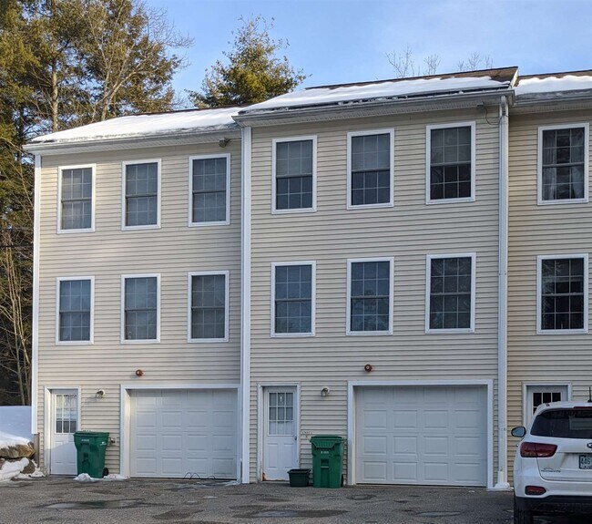 Building Photo - 24 Dakota Dr