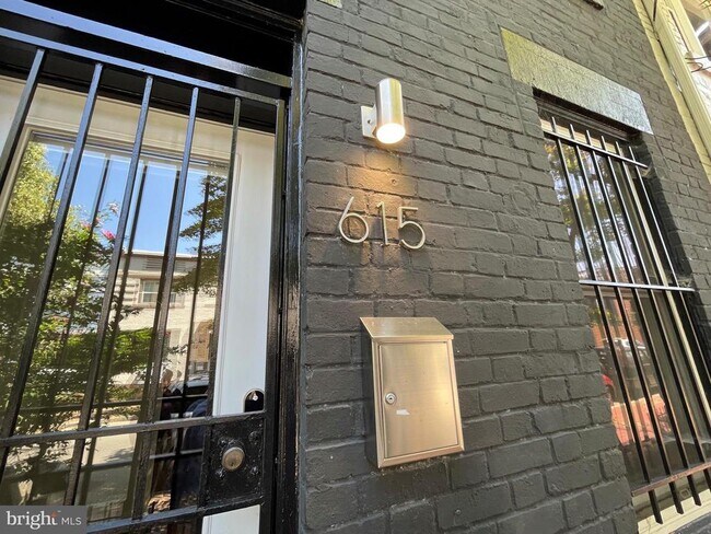 Foto del edificio - 615 14th Pl NE