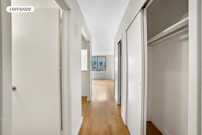 Building Photo - 312 E 85th St