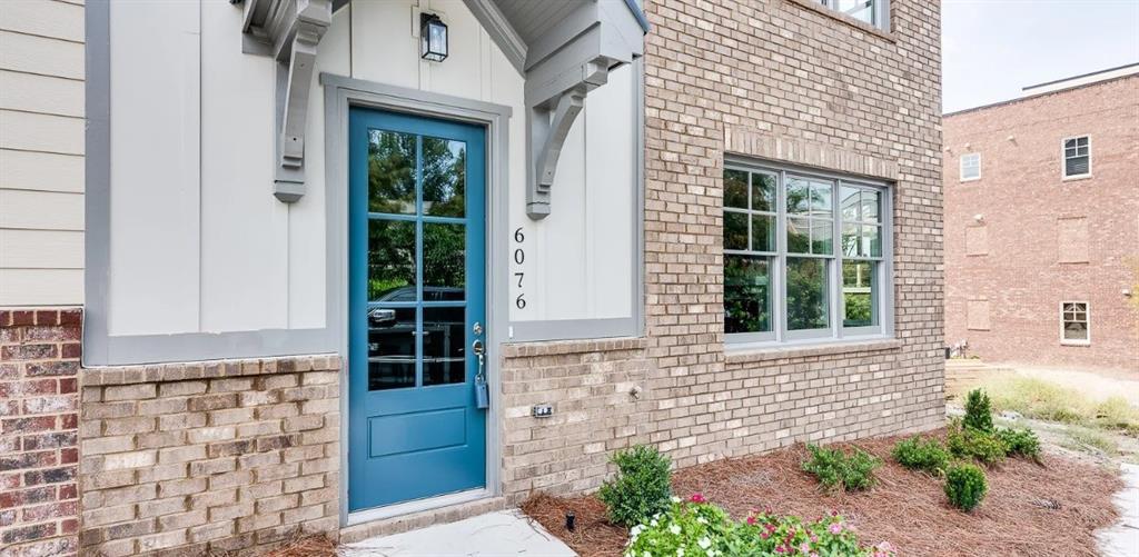Building Photo - 6076 Cushing Cir