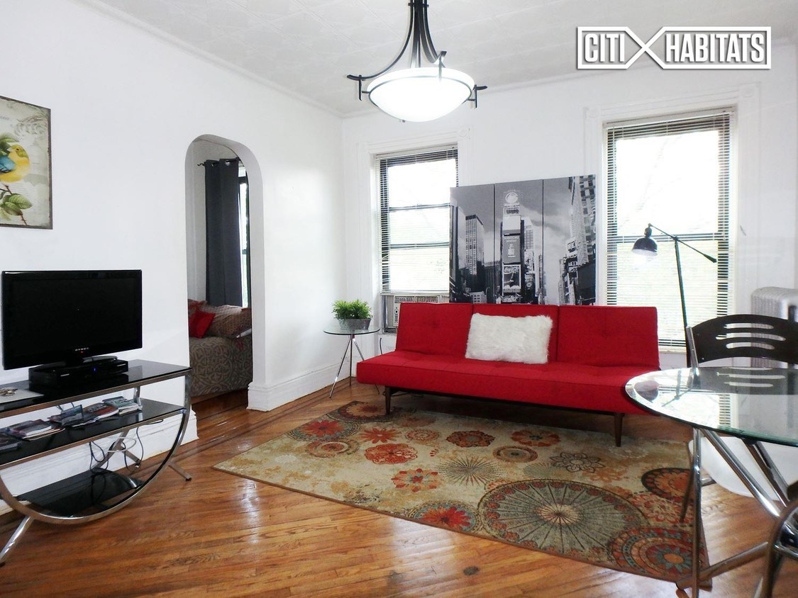 Foto principal - 165 Halsey St