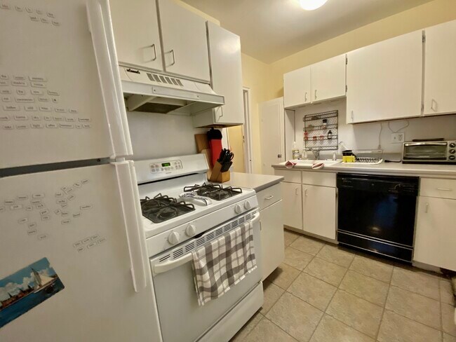 Foto del edificio - 69 Strathmore Rd