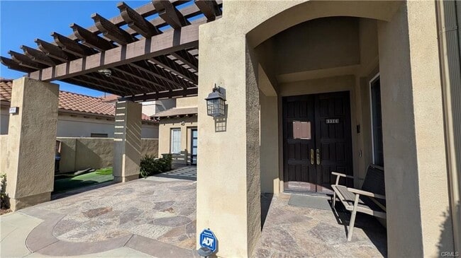 Building Photo - 996 N Antonio Cir