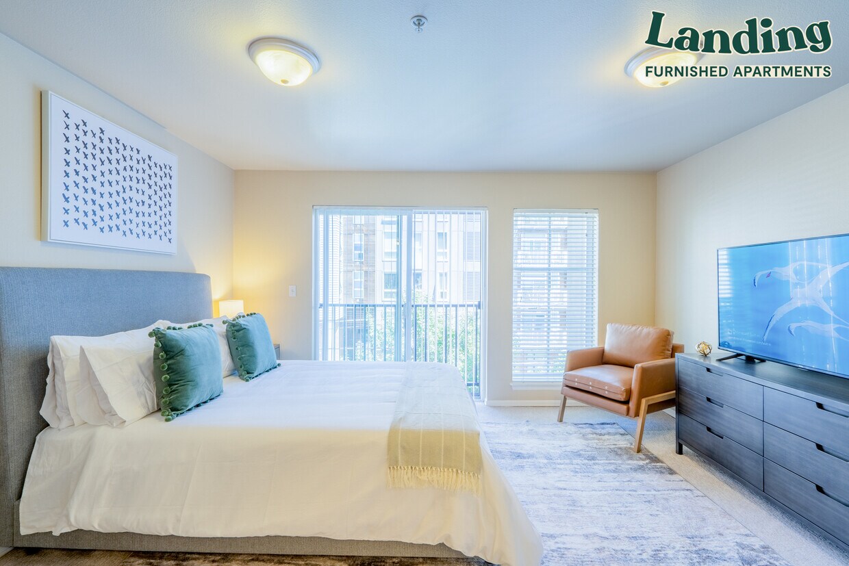 Foto principal - 315 1st Ave W