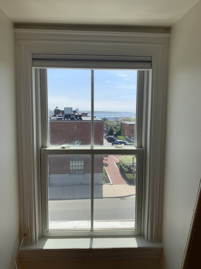Vista - 96 Middle St