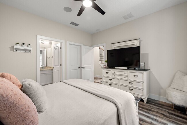 Building Photo - Palma Ceia Townhouse in South Tampa (Built...