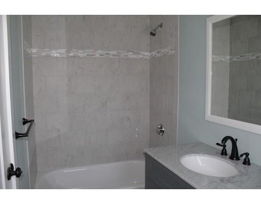 Building Photo - 415 W Elm St
