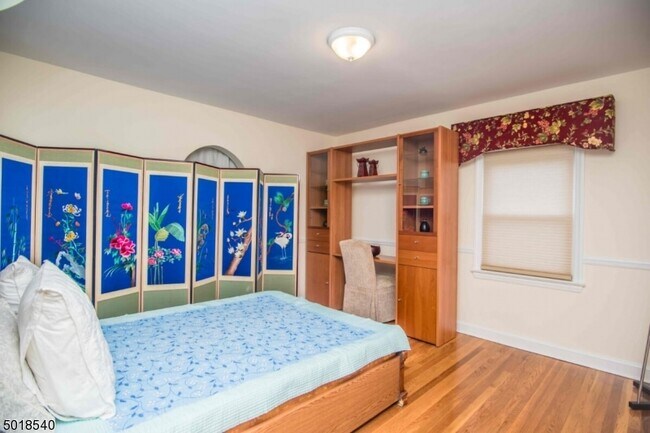 Foto del edificio - 48 Campbell Ave