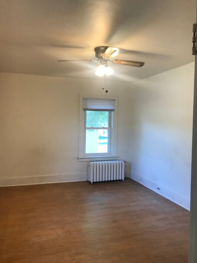 Foto del edificio - 415 9th St S