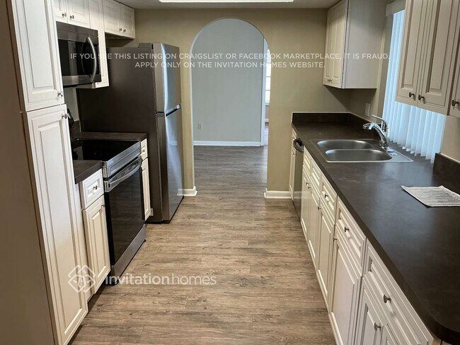 Foto del edificio - 3875 SE 7th Pl