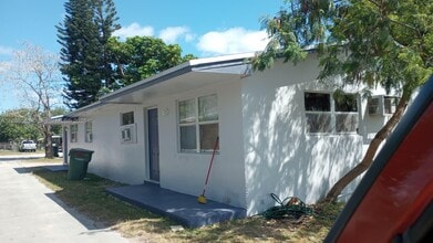 Building Photo - 1140 NW 9th St