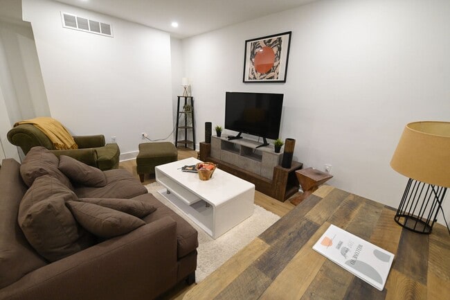 Building Photo - 25% Off Dec Rent for 12/15/25 Lease up BAND NEW 2 + 1 /// low utilities