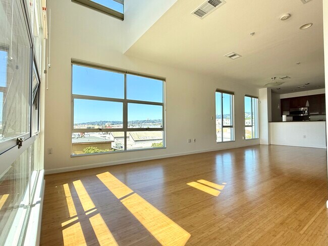 Foto del edificio - 6466 Hollis St