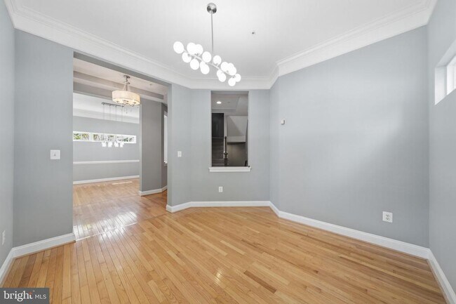 Foto del edificio - 13131 Clarksburg Square Rd