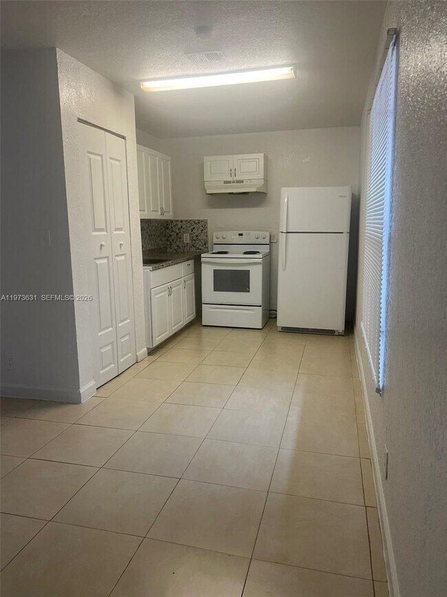 Foto del edificio - 919 NW 2nd Ave