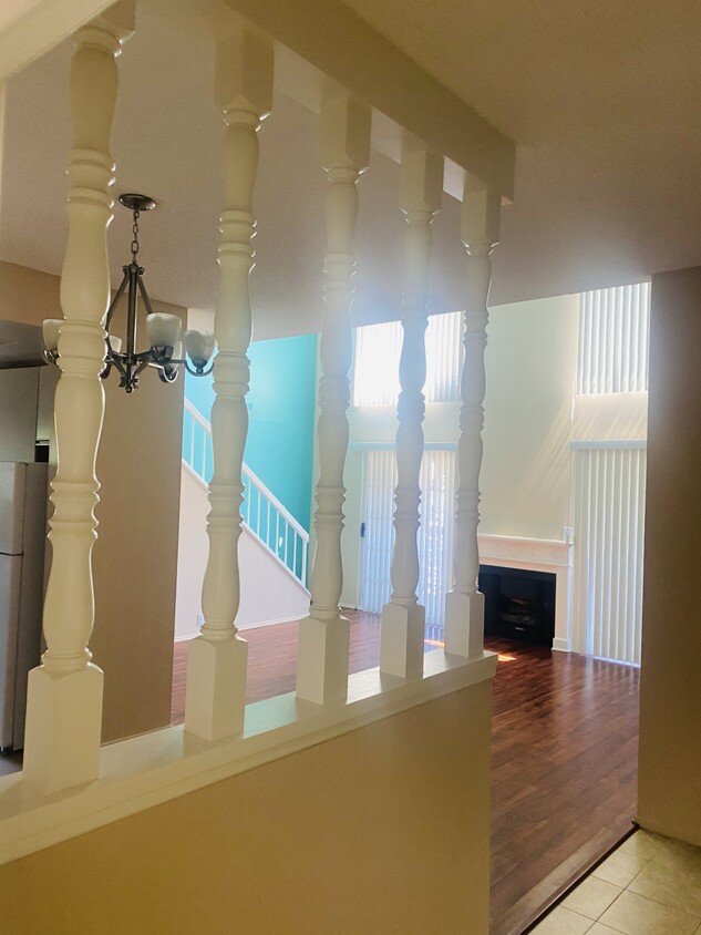 Primary Photo - 1440 Rexford Dr