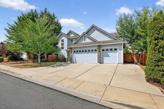 Building Photo - 3181 Sky Country Dr