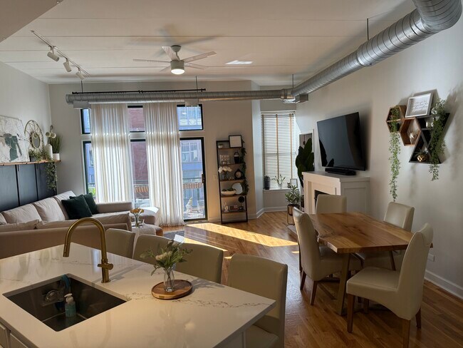 Foto del edificio - 936 W Madison St