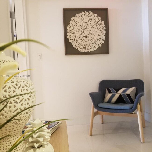 Foto del edificio - 16385 Biscayne Blvd
