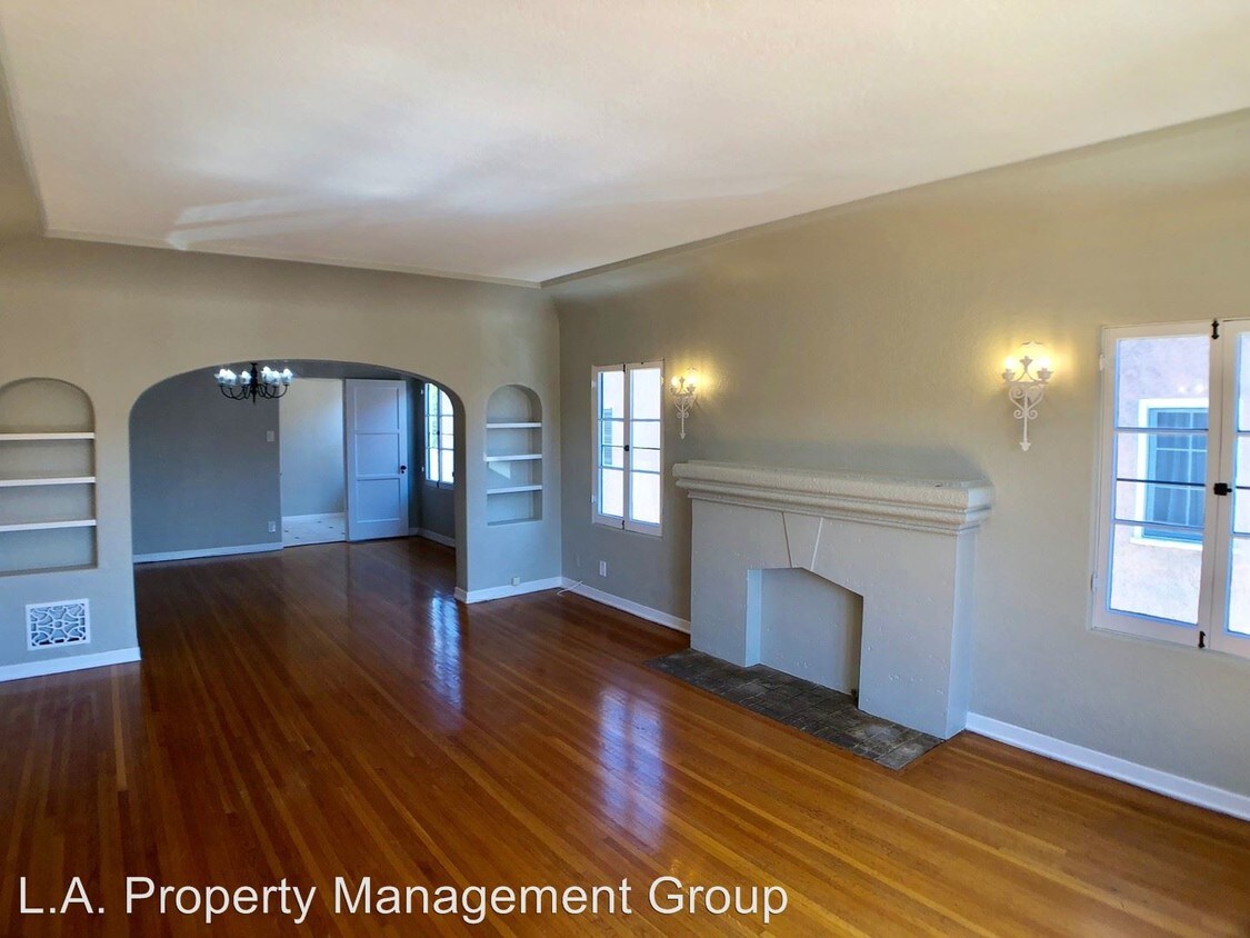 Primary Photo - 438 N Stanley Ave