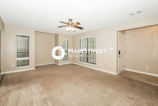 Foto del edificio - 3 Bedroom Pet-Friendly Home in Jonesboro, GA with Main Street Renewal