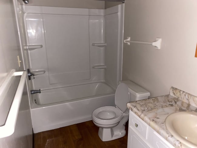 Foto del edificio - 1103 W Maple St