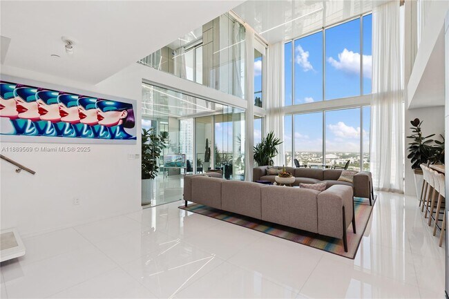 Foto del edificio - 1040 Biscayne Blvd