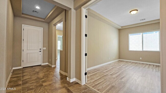 Building Photo - 12025 S 186th Dr