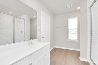 Building Photo - 27110 Bahia Grove Dr