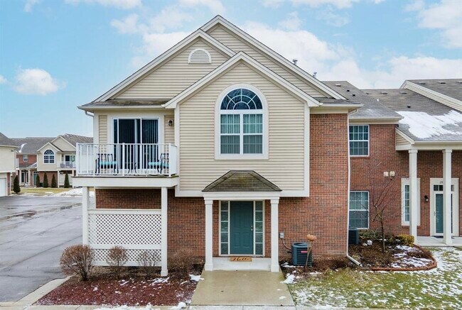 Foto del edificio - 28346 Adler Park Dr S