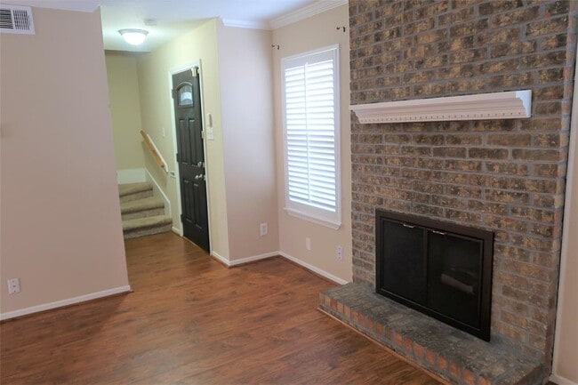 Building Photo - 1456 Silverpines Rd