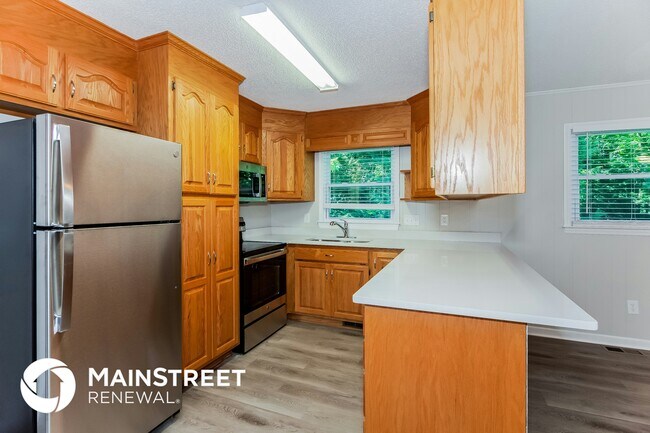 Foto del edificio - 2419 Sandlewood Dr