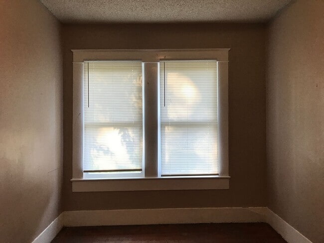 Building Photo - ****408 Chester - Alexandria