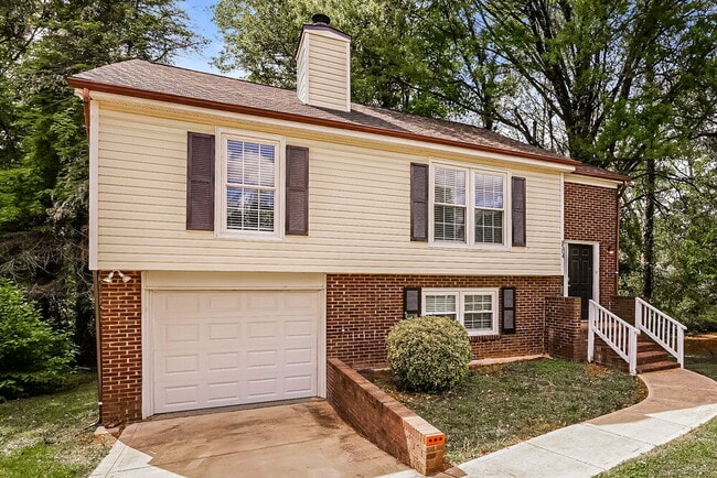 Foto del edificio - 8504 Beechbrooke Rd