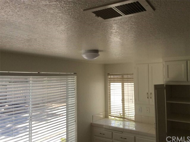 Building Photo - 21405 Lilium Ct
