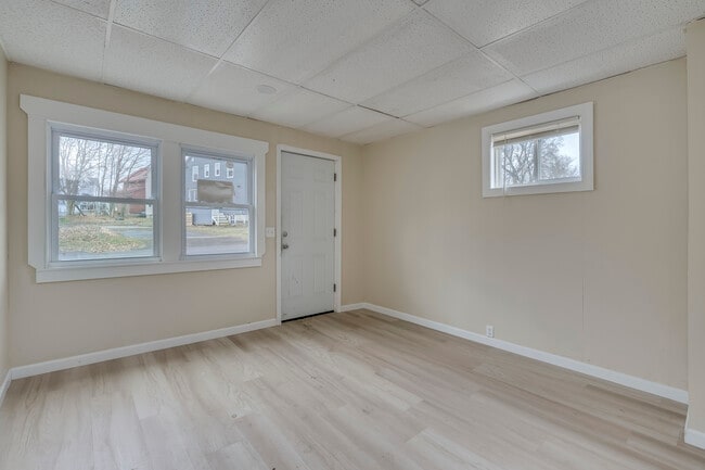 Building Photo - 739 Griffin St